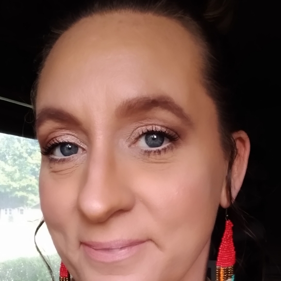 Meet your Posher, Kelly - Picture 3 of 4